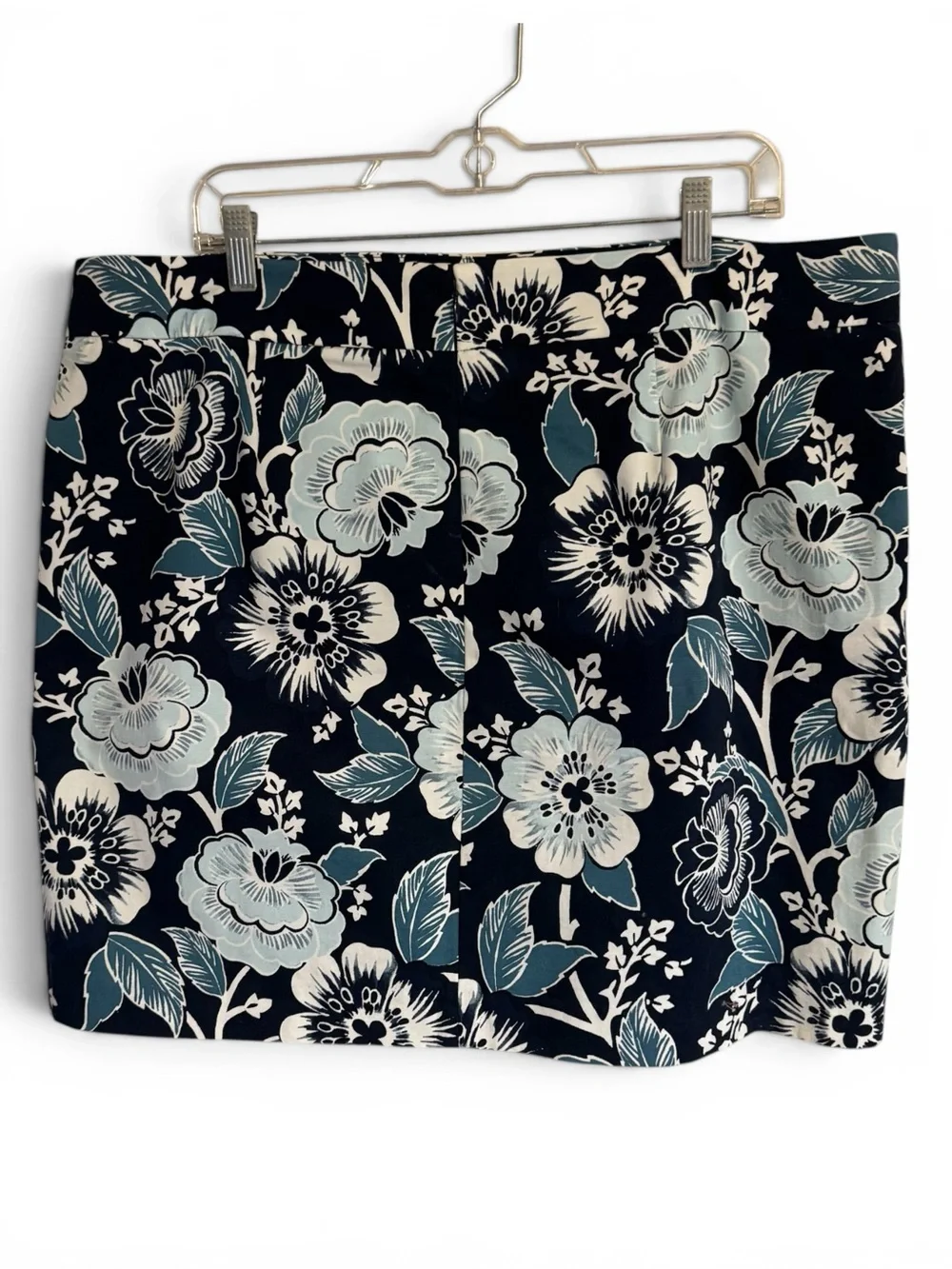 ANN TAYLOR LOFT Navy Floral Summer Skirt w/Light Blue/Cream Accents SIZE: 16  #W